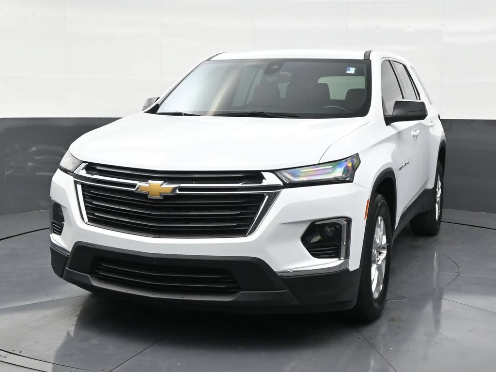 Used 2023 Chevrolet Traverse LS FWD image 8