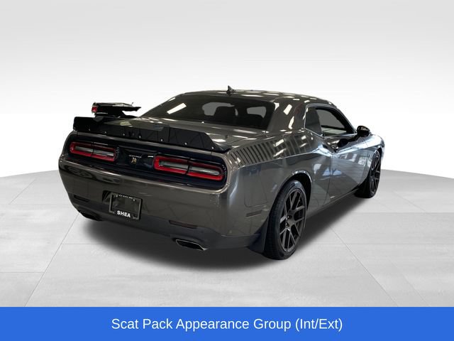 Used 2017 Dodge Challenger R/T Scat Pack w/ Leather Interior Group RWD image 3