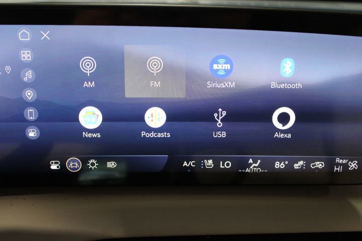 Certified 2025 Buick Enclave Avenir w/ Super Cruise Package image 49