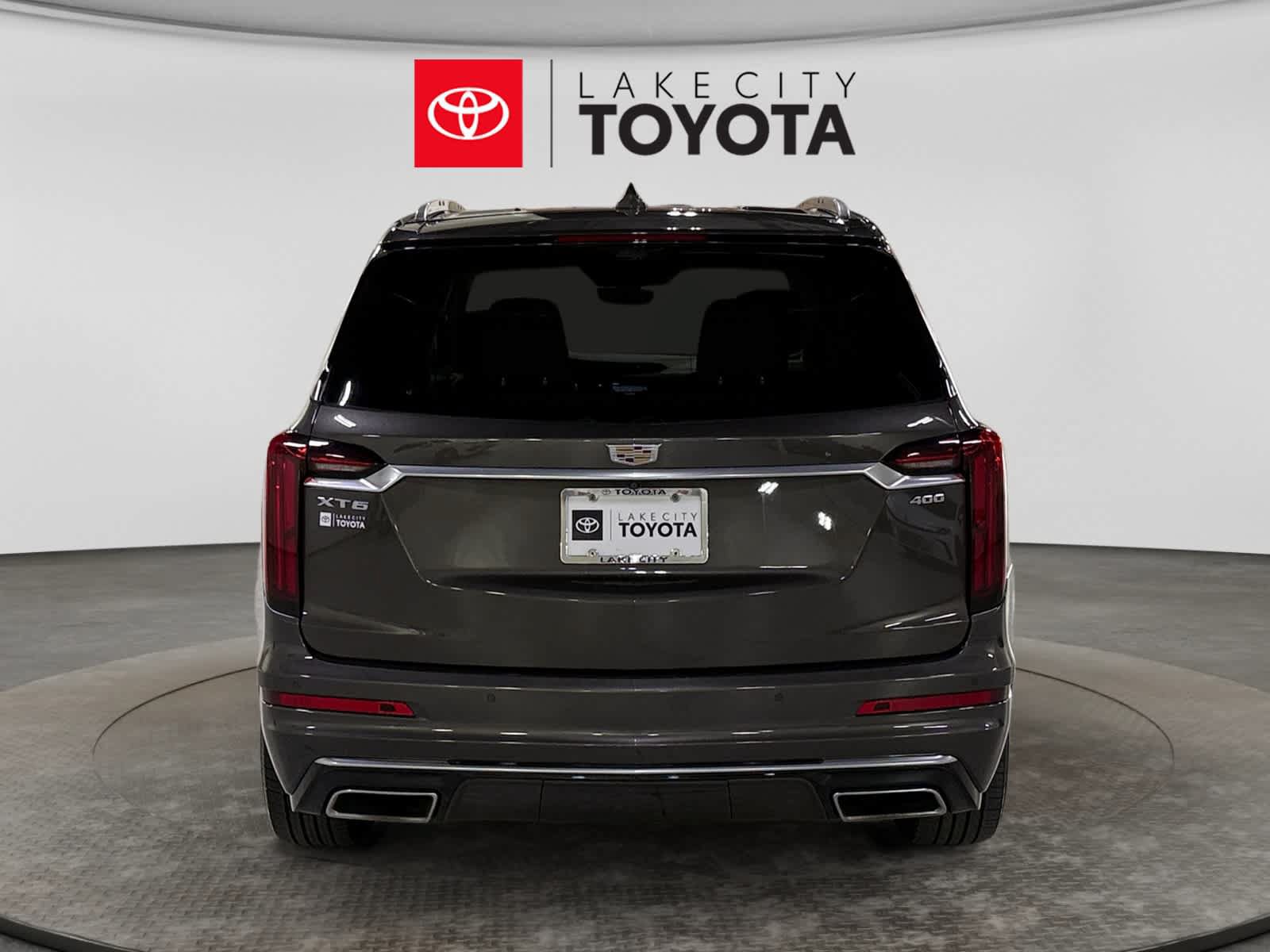 Used 2020 Cadillac XT6 Premium Luxury w/ Platinum Package FWD image 7
