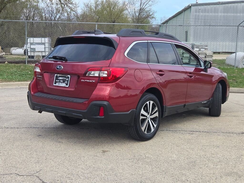 Used 2018 Subaru Outback 2.5i Limited AWD/4WD image 11