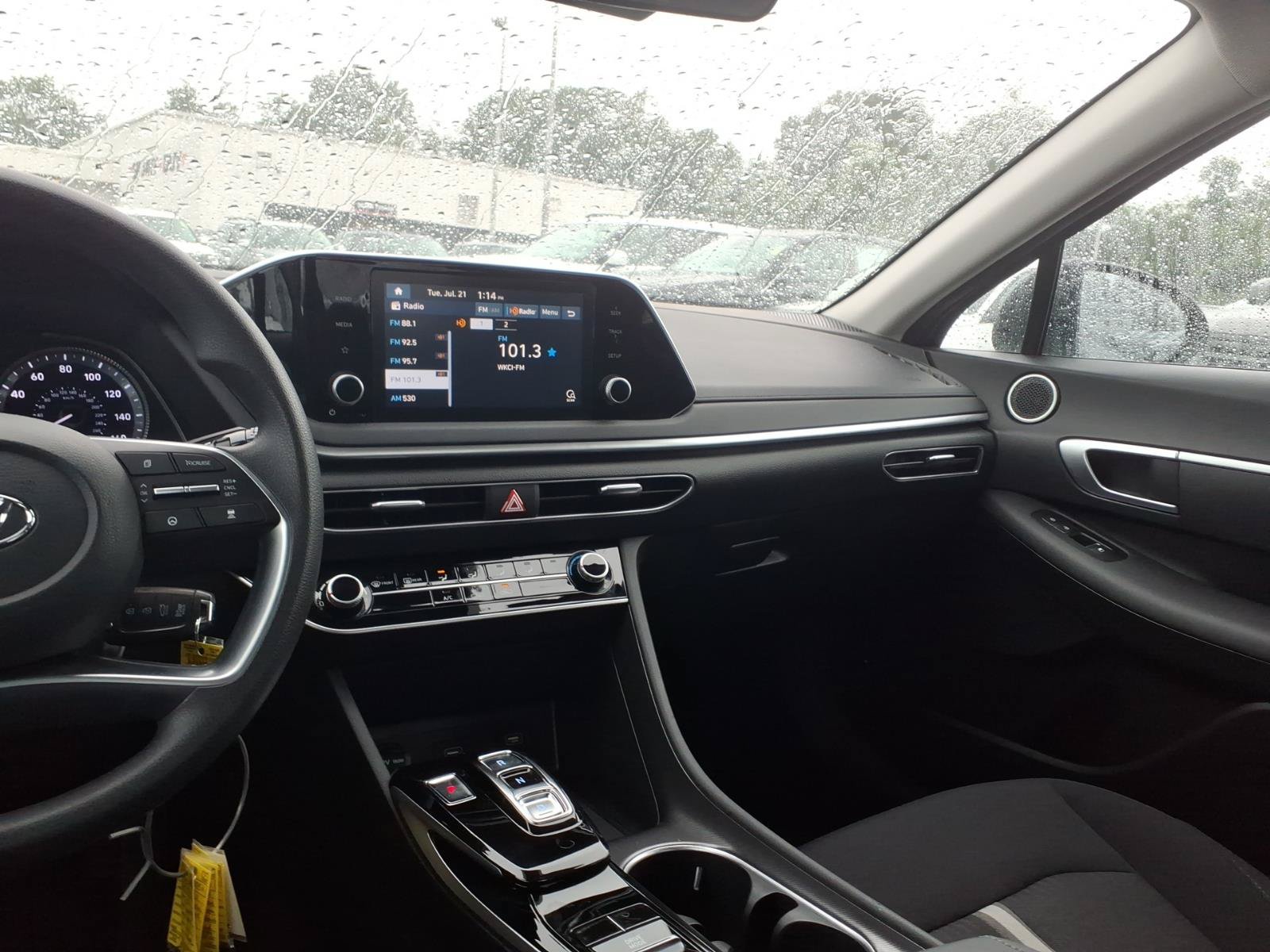 Certified 2023 Hyundai Sonata SE w/ Cargo Package FWD image 19