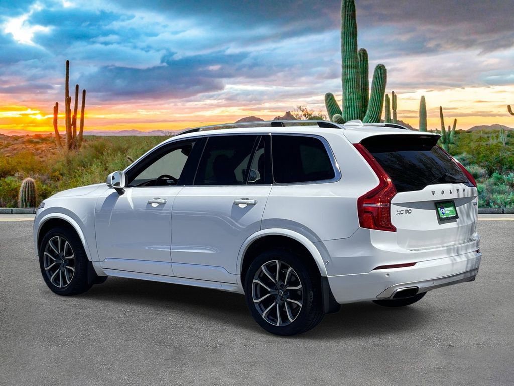 Used 2017 Volvo XC90 T6 Momentum w/ Vision Package AWD/4WD image 5