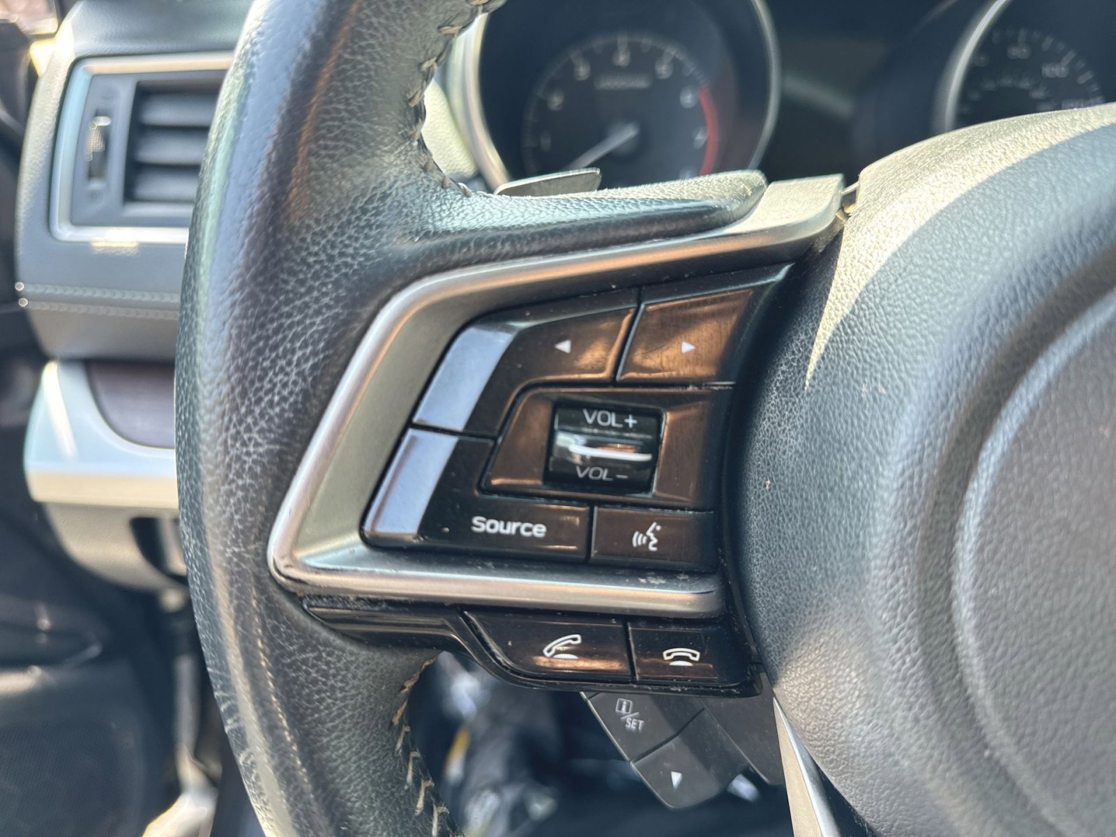 Used 2019 Subaru Outback 2.5i Limited w/ Popular Package #2 image 14