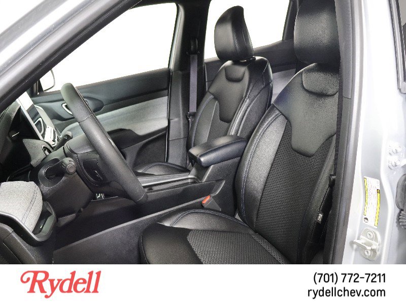 Used 2024 Jeep Compass Latitude image 24