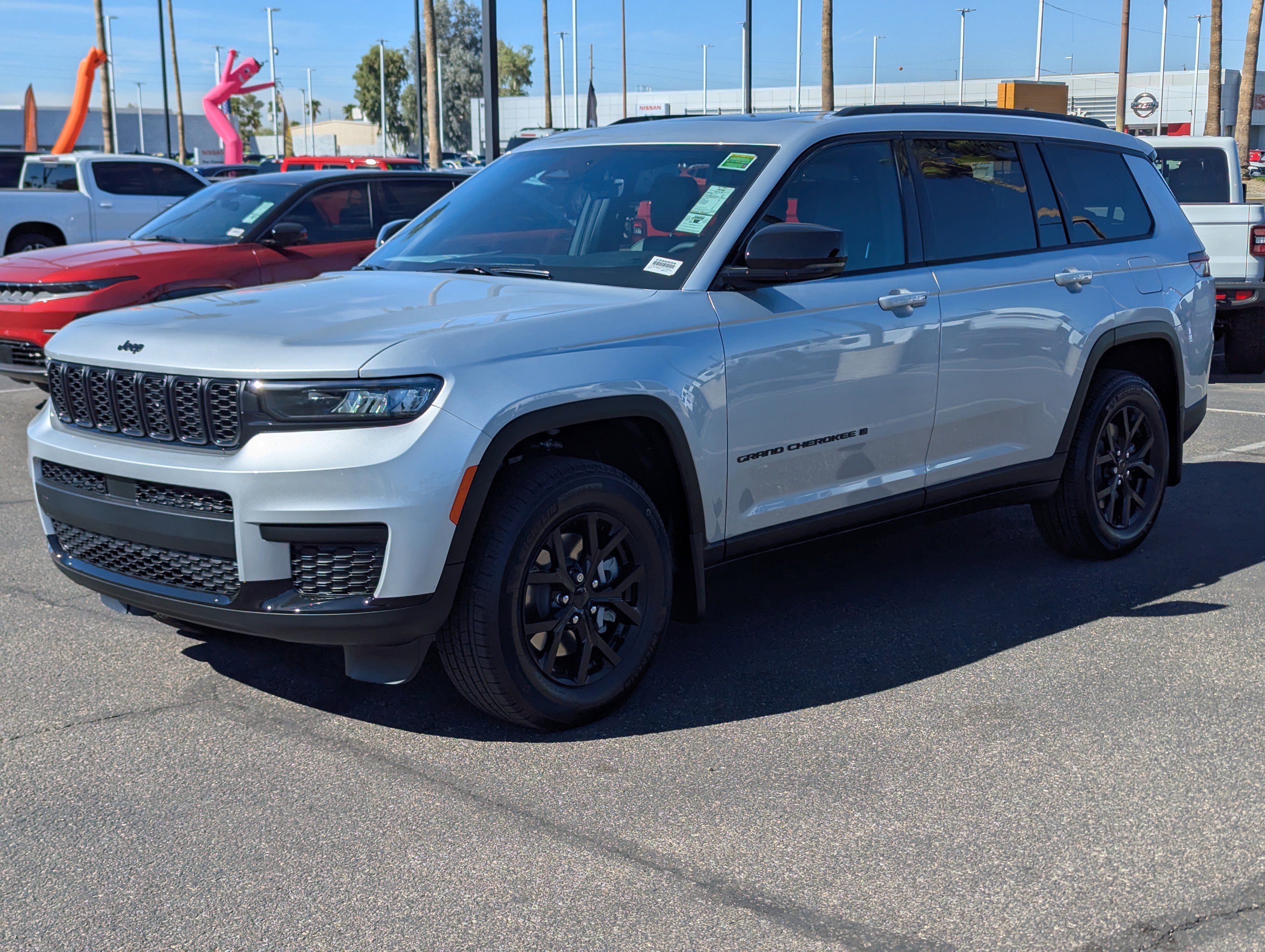 New 2025 Jeep Grand Cherokee L Altitude image 5