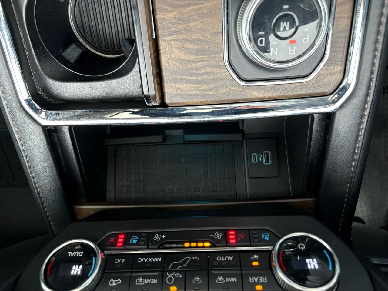 Certified 2020 Ford Expedition Platinum image 31