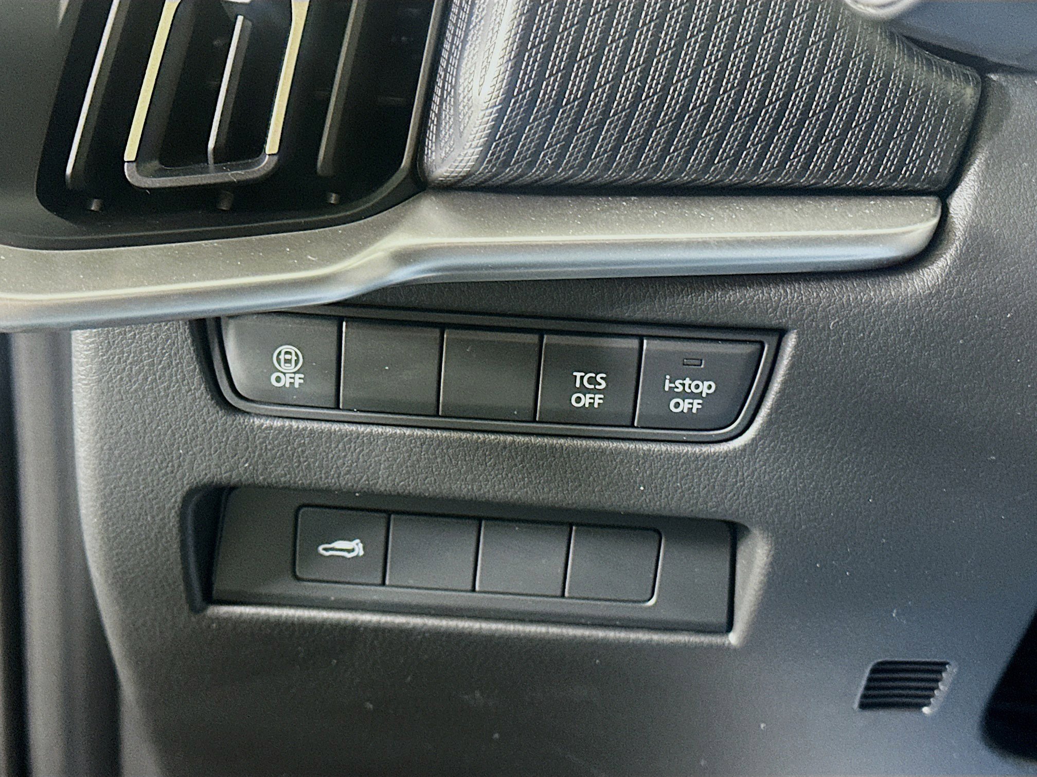 Used 2025 MAZDA CX-90 3.3 Turbo w/ Select Package image 17