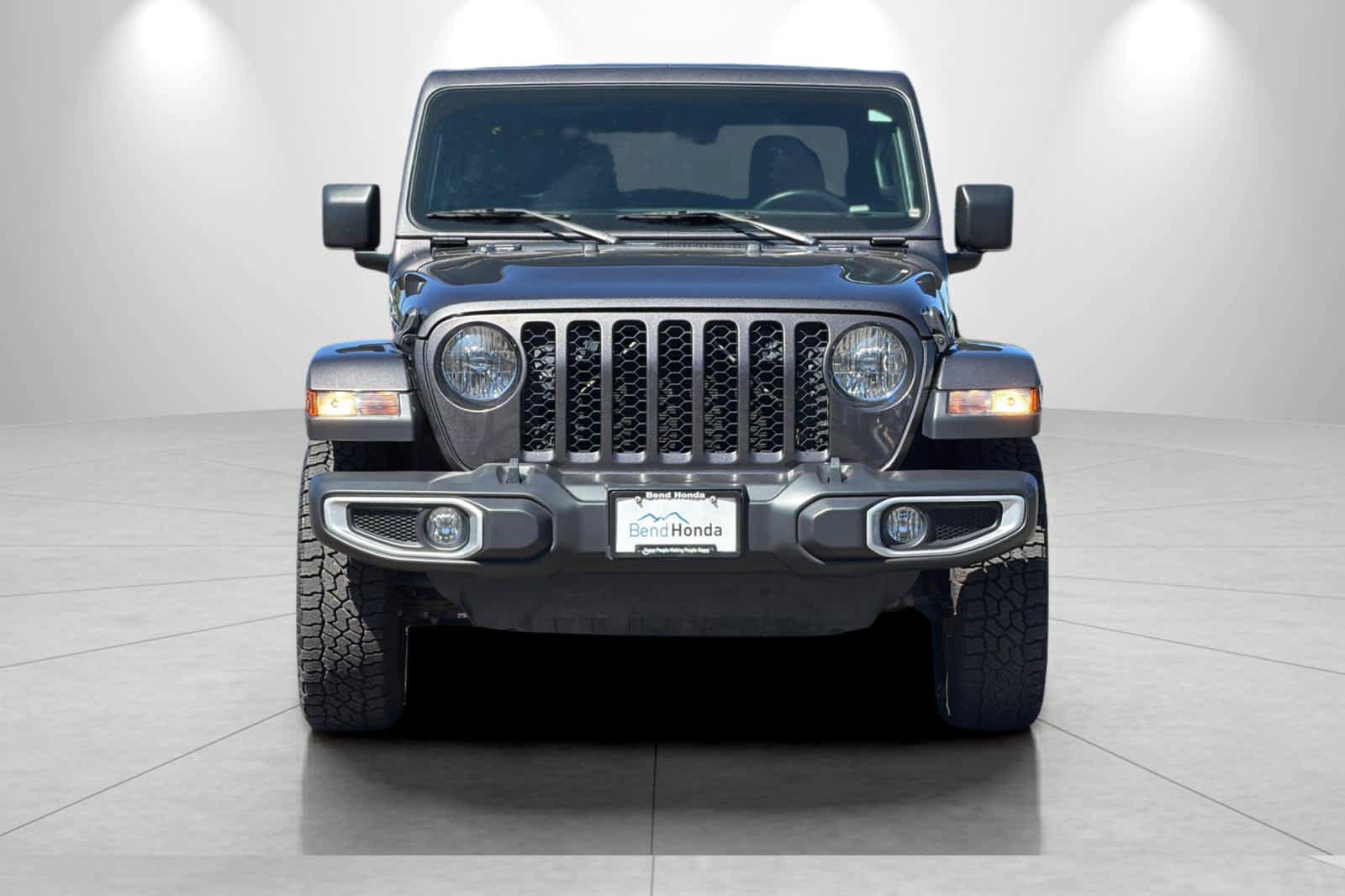 Used 2021 Jeep Gladiator Sport AWD/4WD image 10