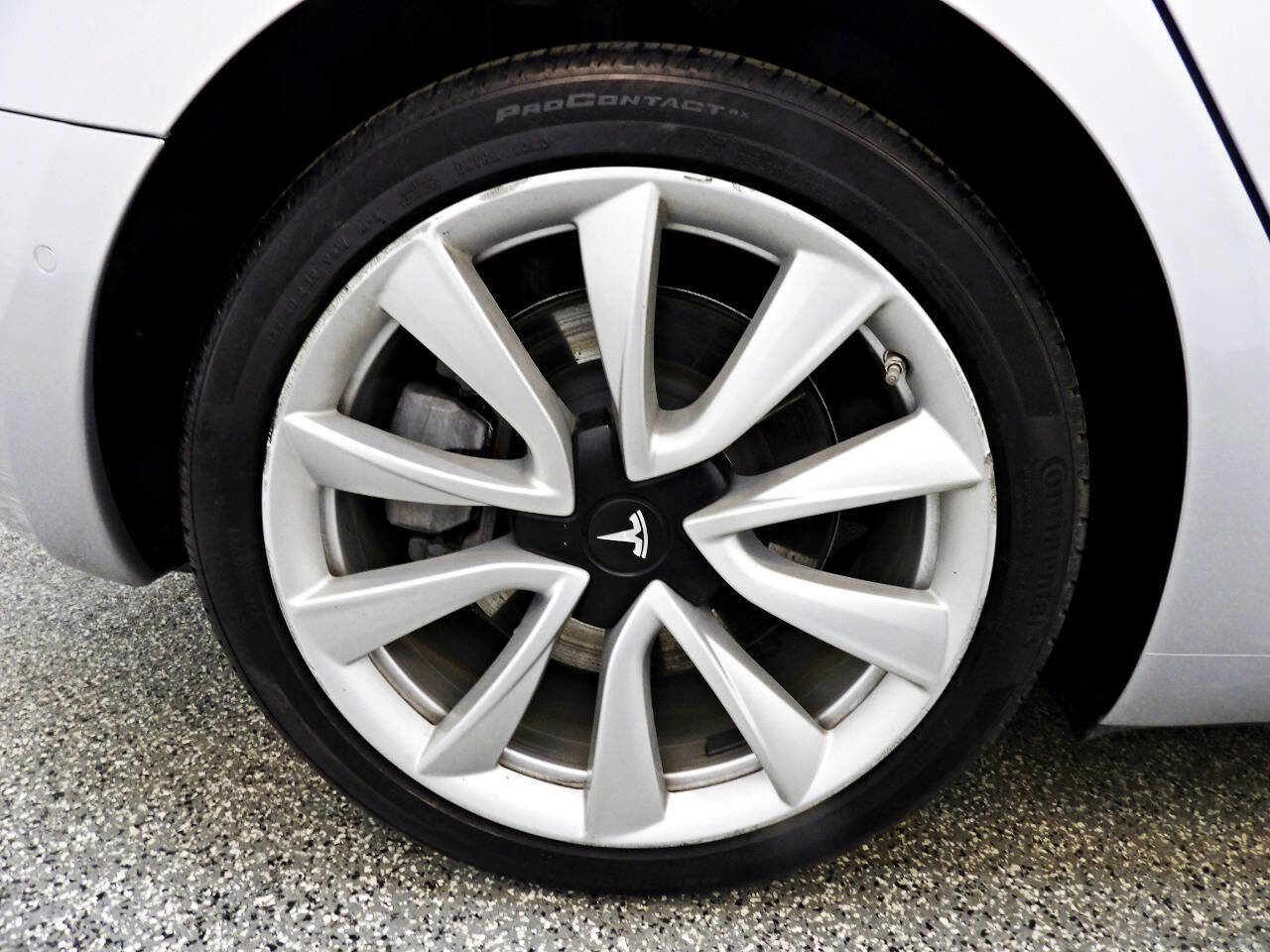 Used 2018 Tesla Model 3 Long Range image 19