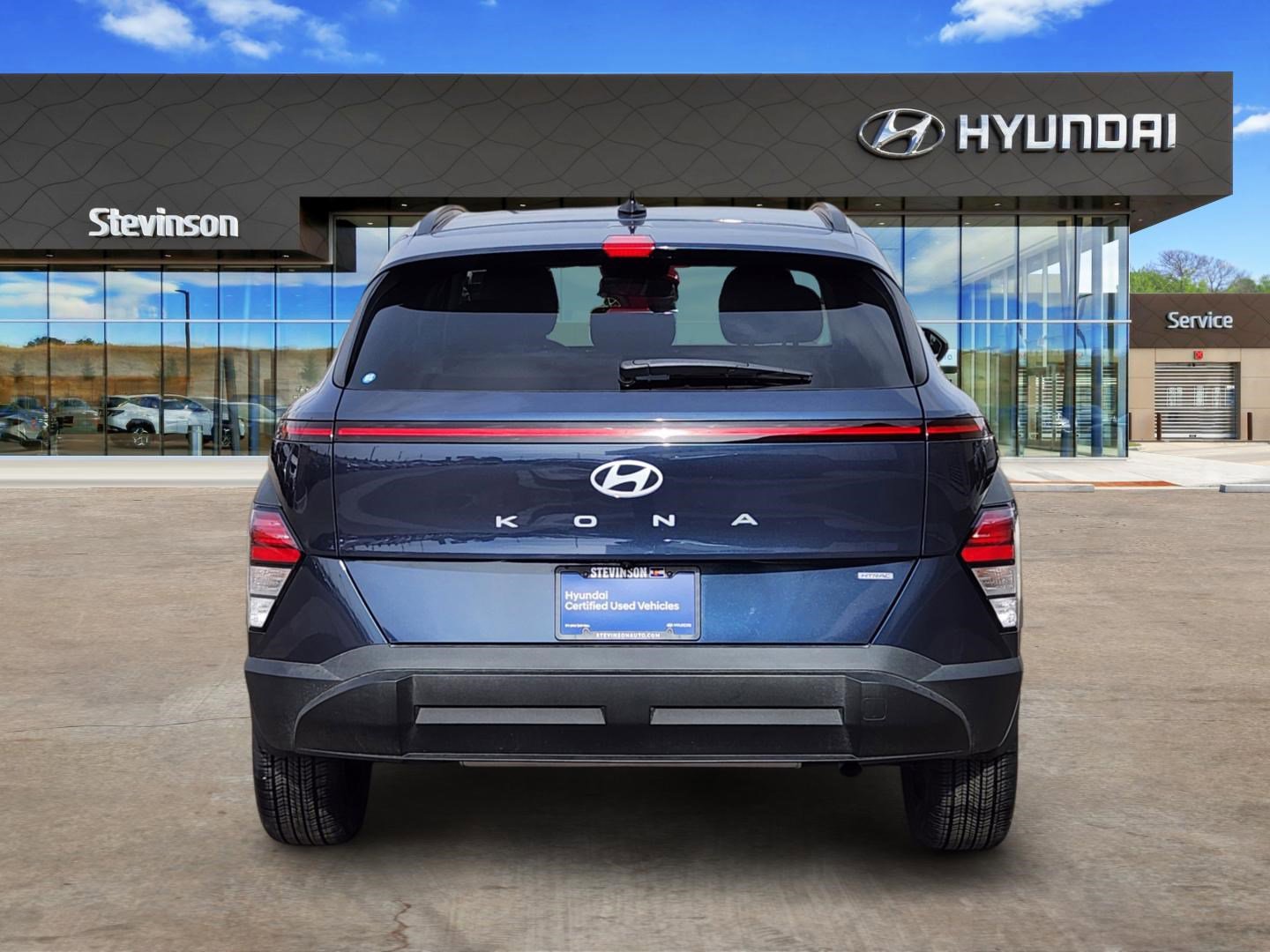 Certified 2025 Hyundai Kona SEL image 3