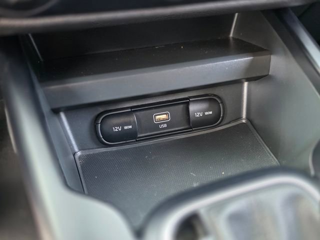 Used 2023 Kia Soul LX image 29