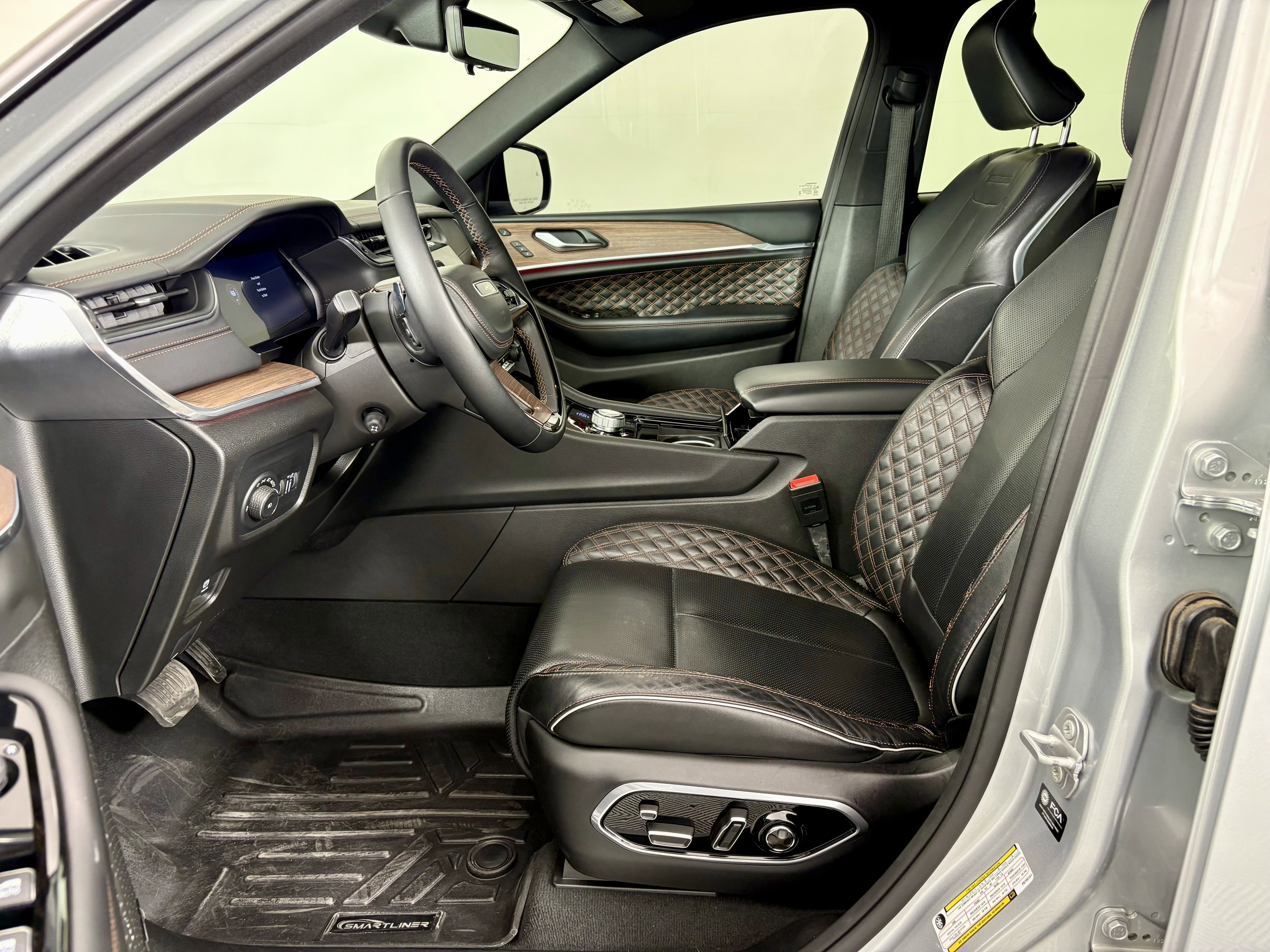 Certified 2023 Jeep Grand Cherokee L Summit w/ Advanced Protech Group IV AWD/4WD image 15