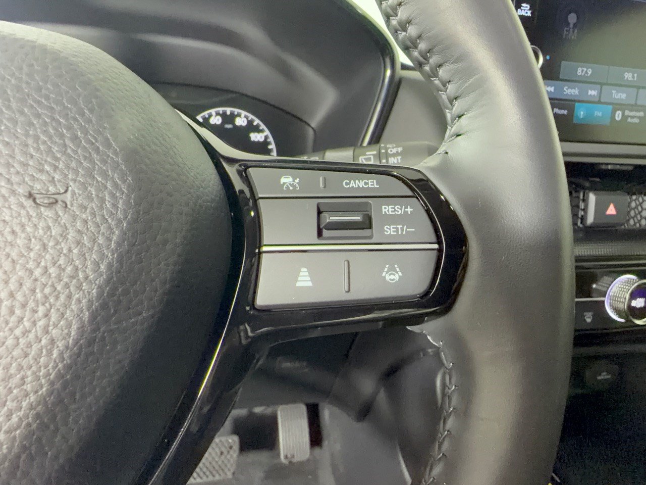 Used 2024 Honda CR-V EX-L image 19