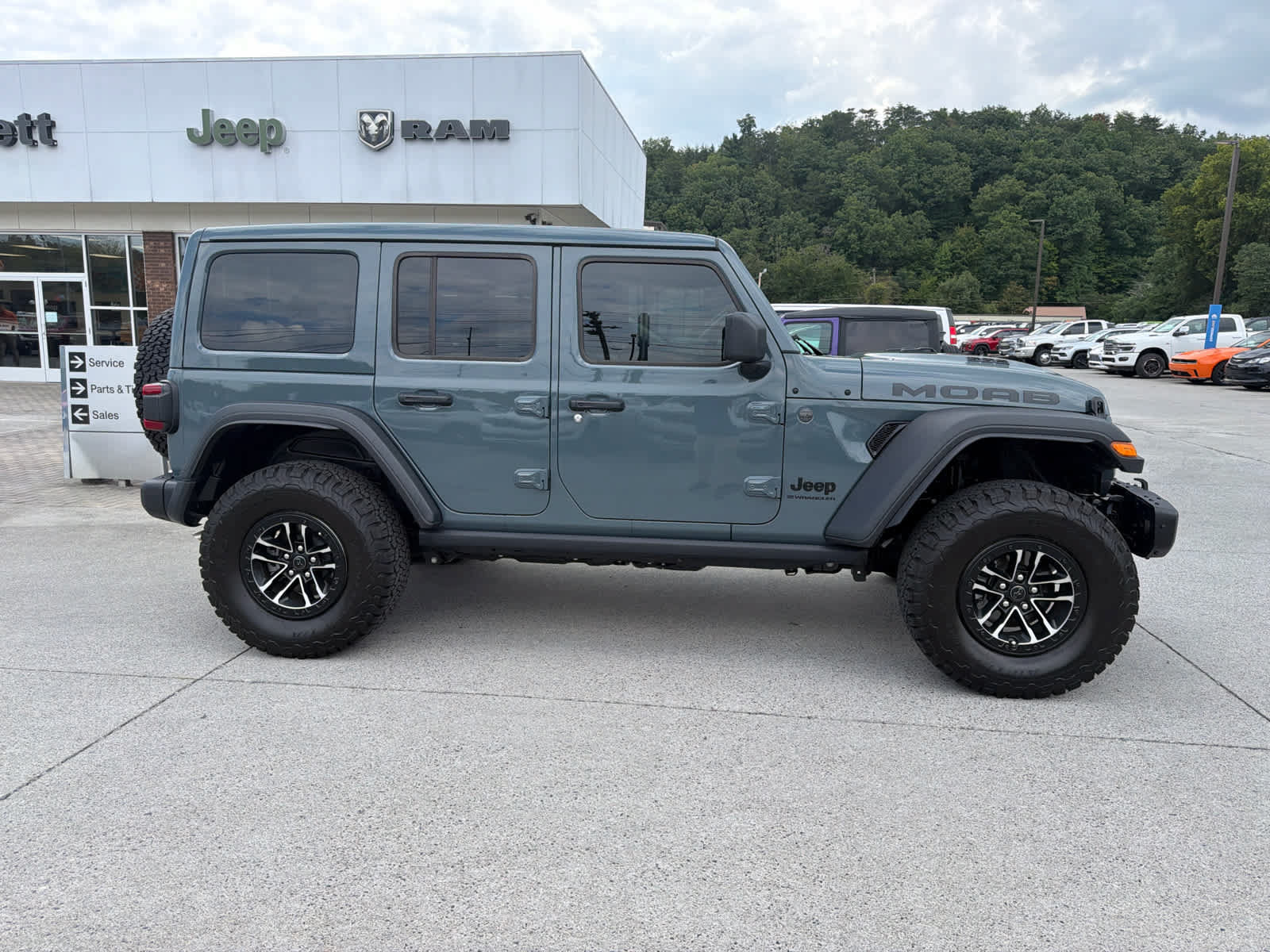 Used 2026 Jeep Wrangler Unlimited Rubicon 392 w/ Quick Order Package 27X Moab AWD/4WD image 2