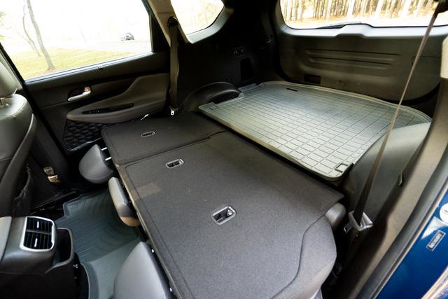 Used 2020 Hyundai Santa Fe Limited image 32