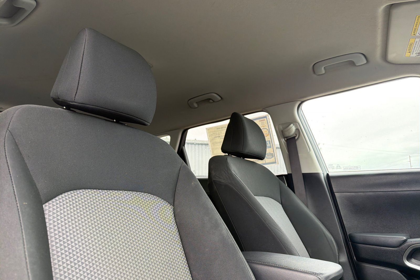 Used 2023 Kia Soul LX w/ LX Technology Package FWD image 16