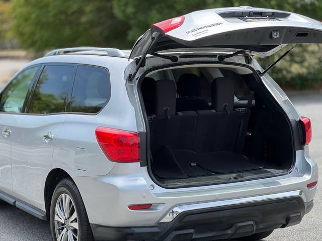Used 2019 Nissan Pathfinder SV FWD image 29