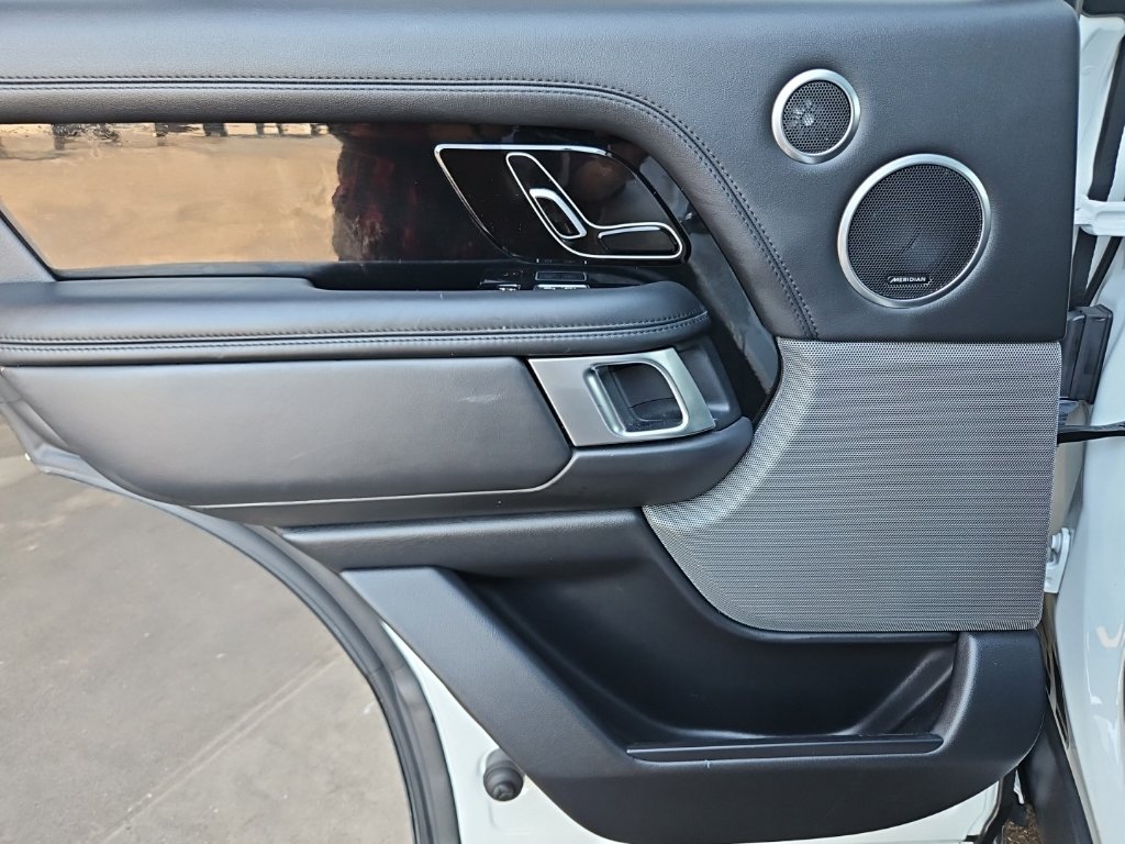 Used 2019 Land Rover Range Rover Supercharged AWD/4WD image 31