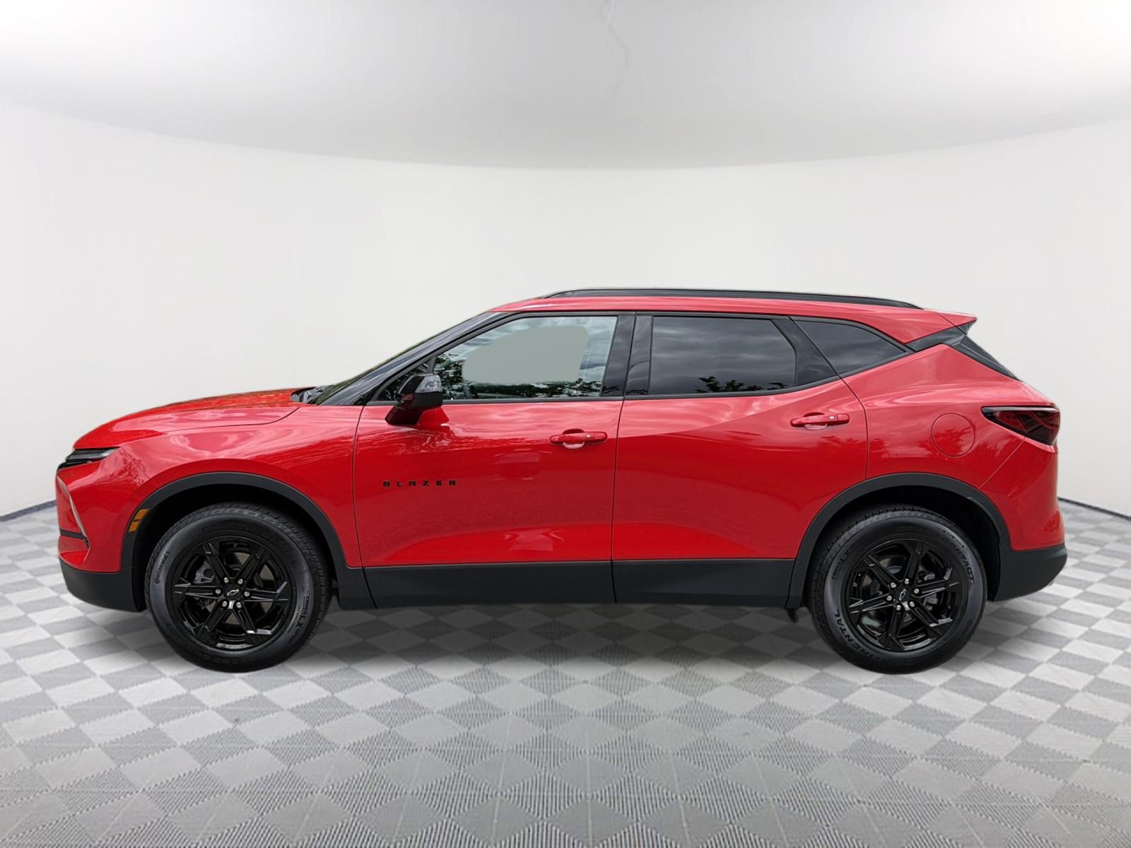 Used 2024 Chevrolet Blazer LT w/ Convenience Package FWD image 8
