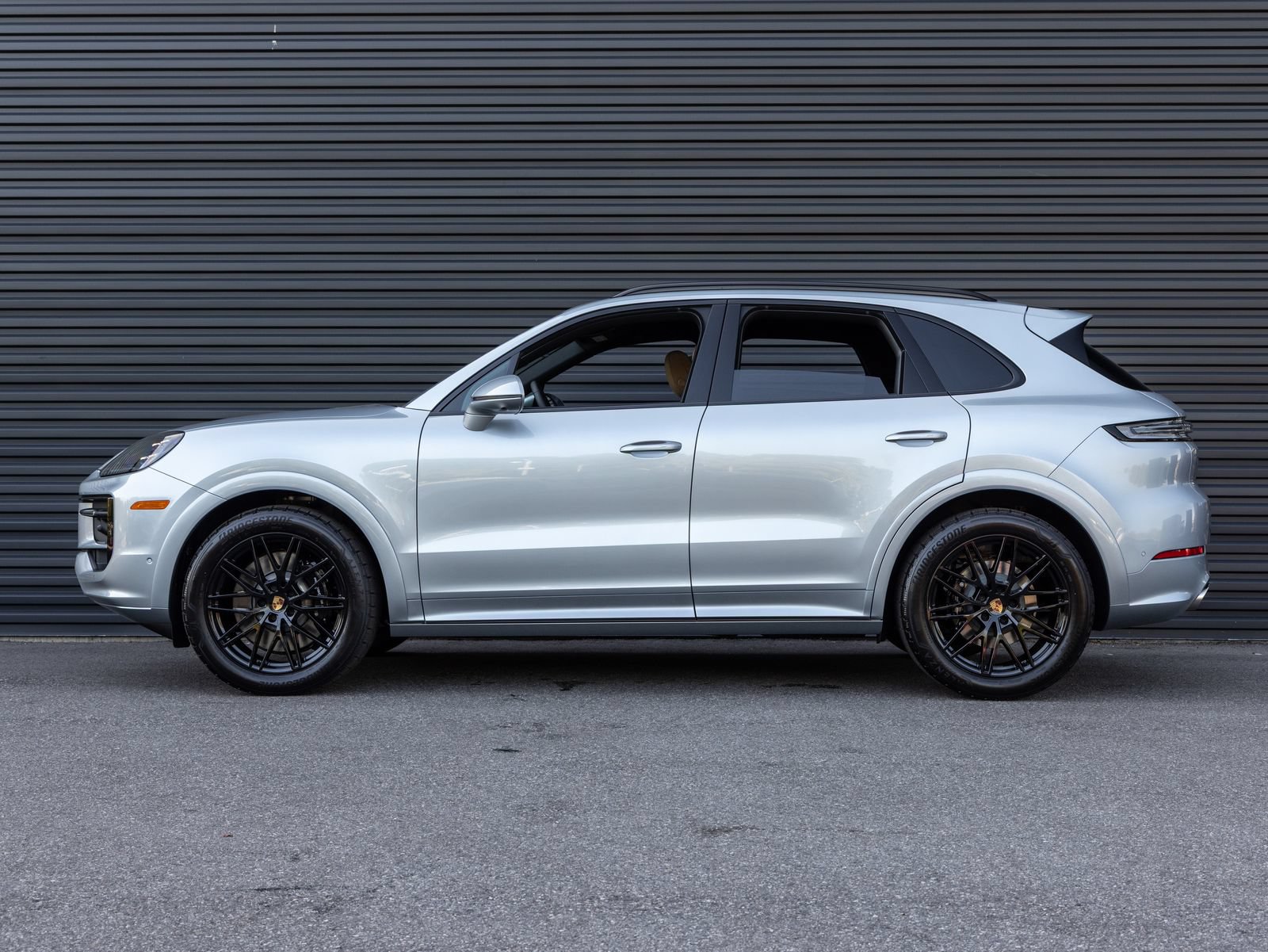 New 2026 Porsche Cayenne S AWD/4WD image 2