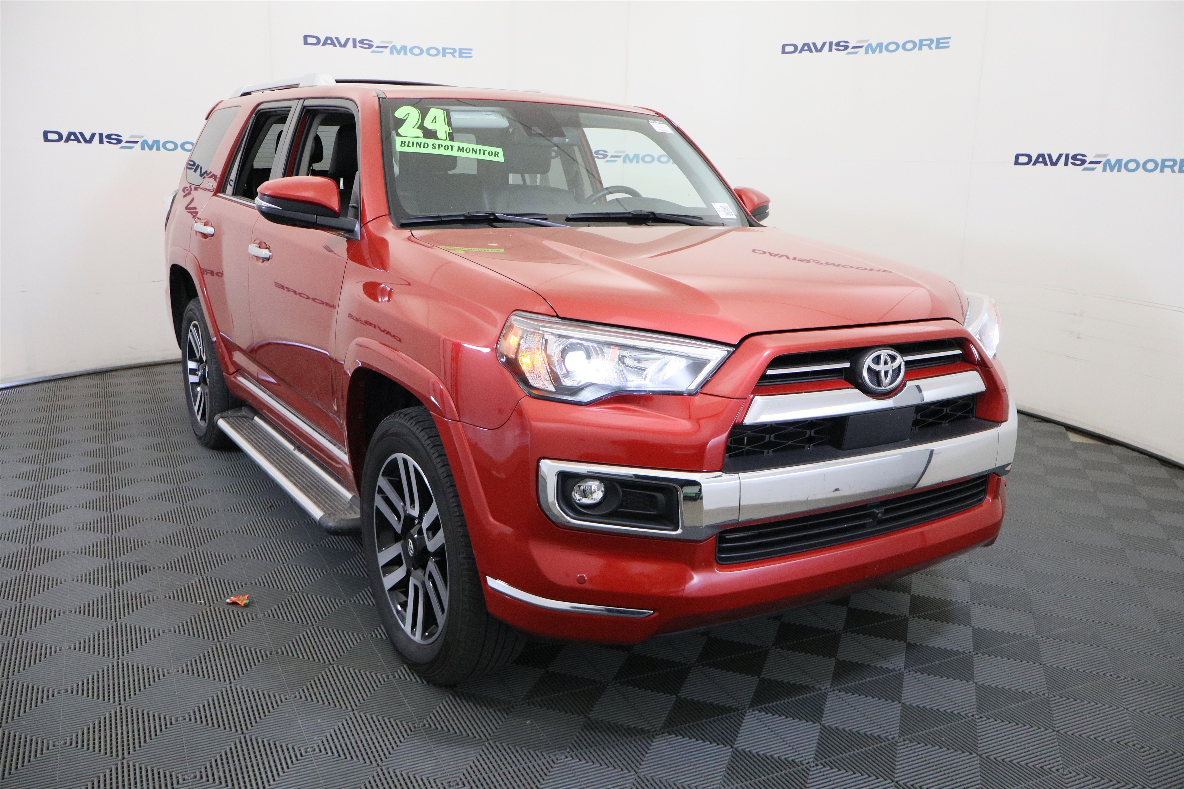 Used 2024 Toyota 4Runner Limited image 3