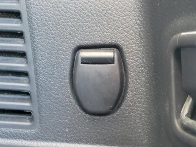 Used 2020 Nissan Rogue S FWD image 8