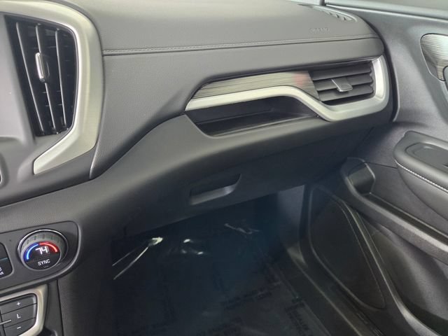 Used 2024 GMC Terrain SLE w/ Driver Convenience Package FWD image 27