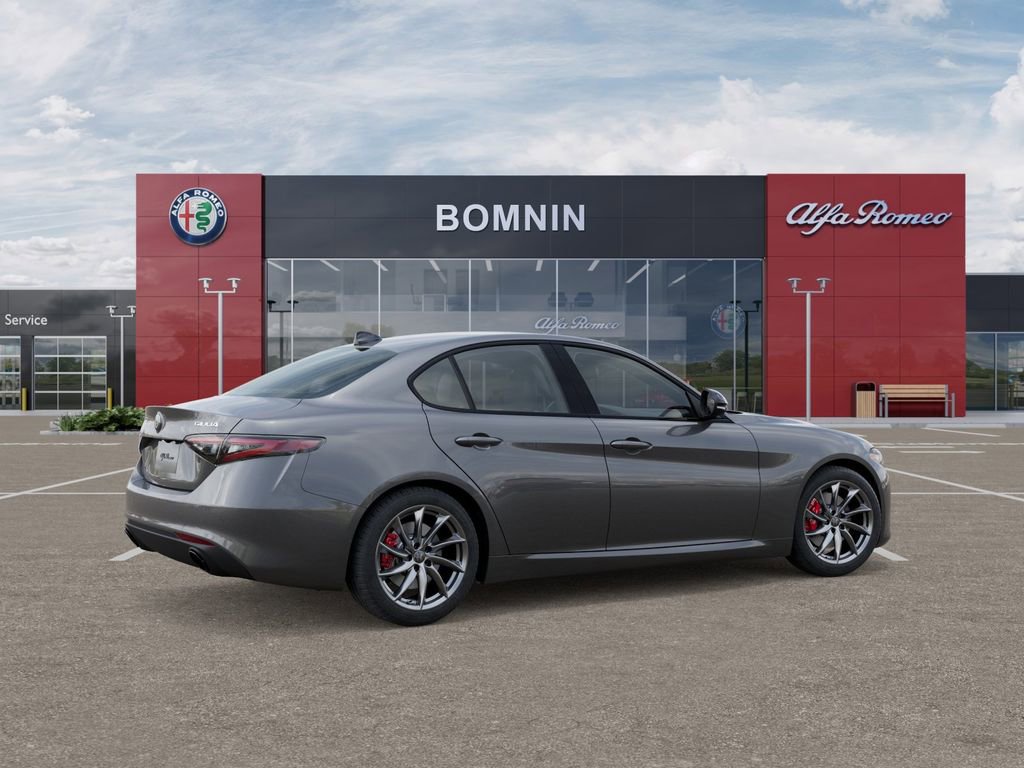 New 2025 Alfa Romeo Giulia image 4