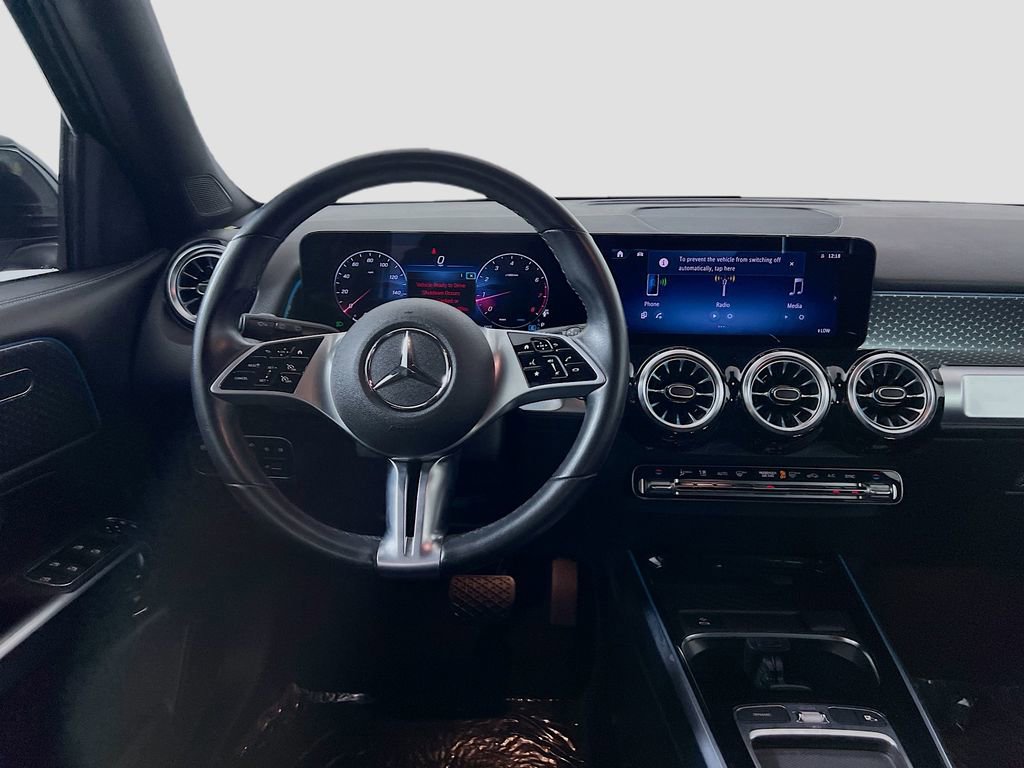 Used 2024 Mercedes-Benz GLB 250 image 23