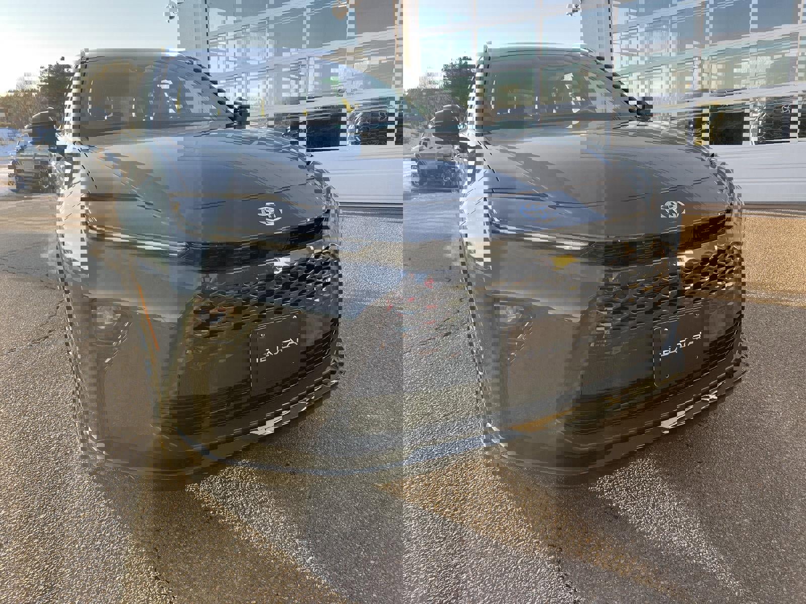 Used 2025 Toyota Crown Signia Limited w/ Advanced Technology Package image 7