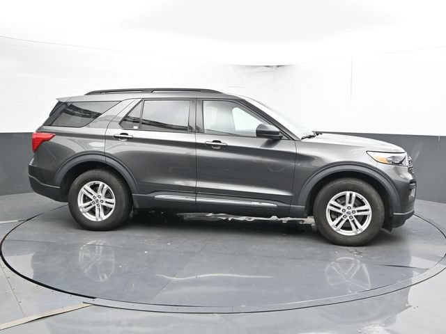 Used 2020 Ford Explorer XLT AWD/4WD image 4