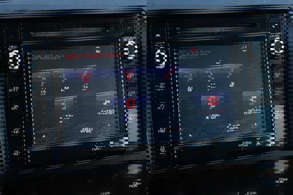 Used 2015 Toyota Sequoia Limited image 38