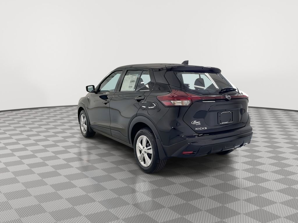 Certified 2025 Nissan Kicks Play S FWD image 8