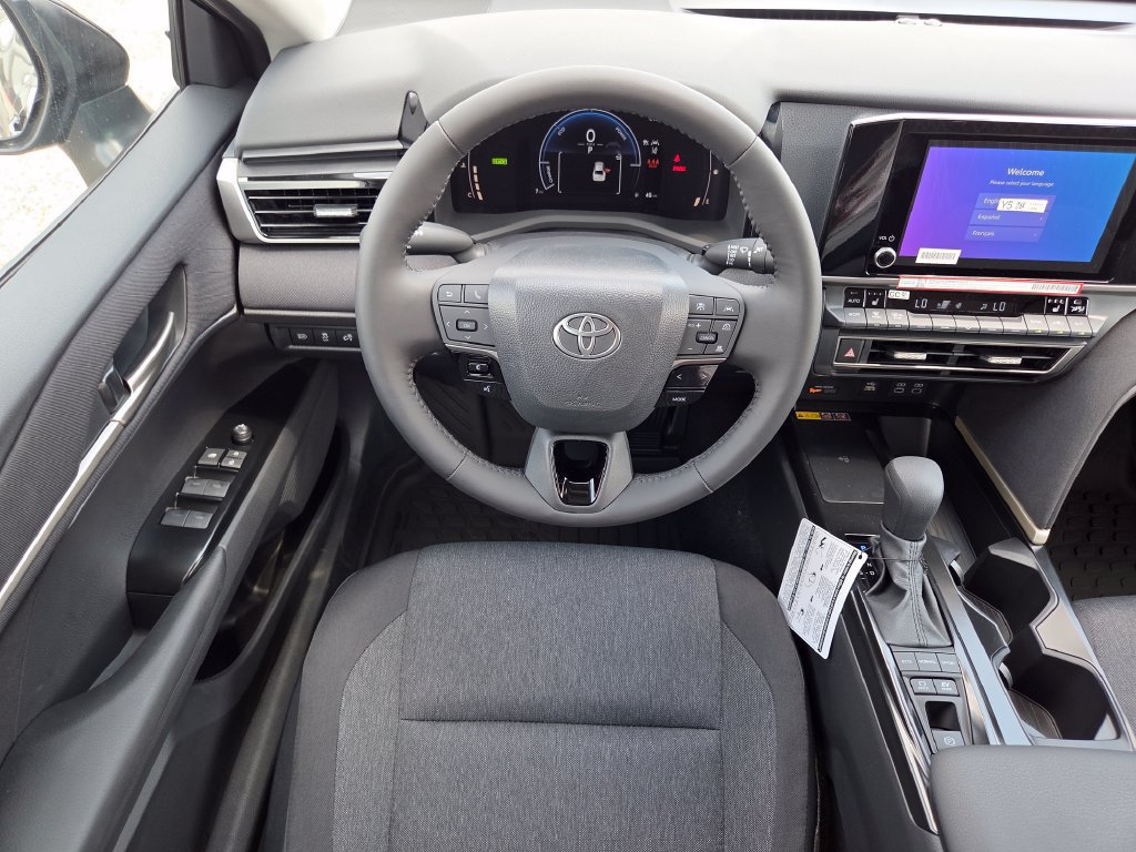 New 2026 Toyota Camry LE w/ Convenience Package FWD image 4