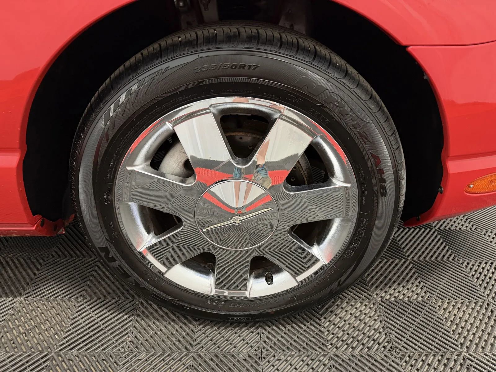 Used 2002 Ford Thunderbird image 22