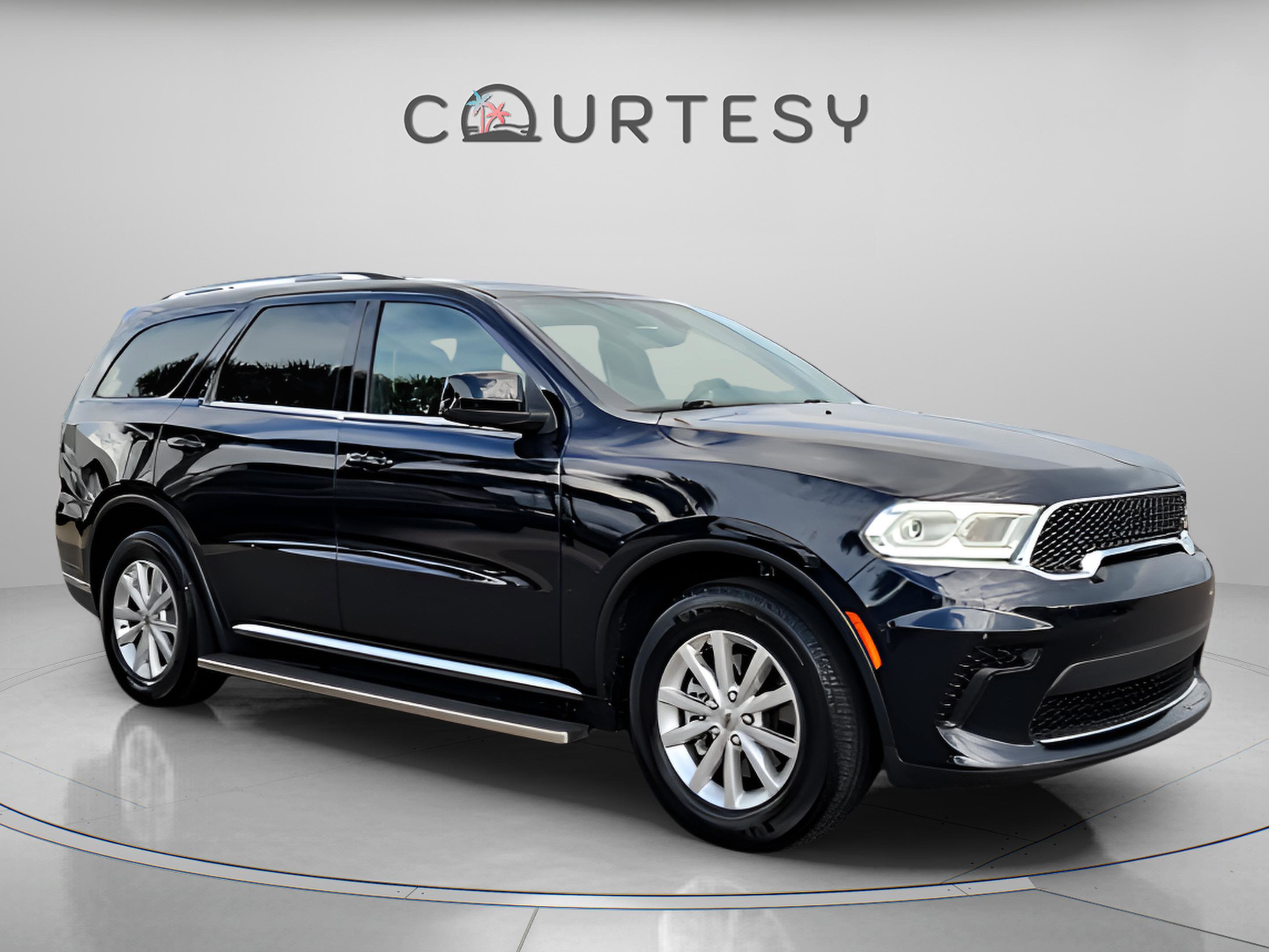 Used 2024 Dodge Durango SXT w/ 3rd Row Seating Group image 7