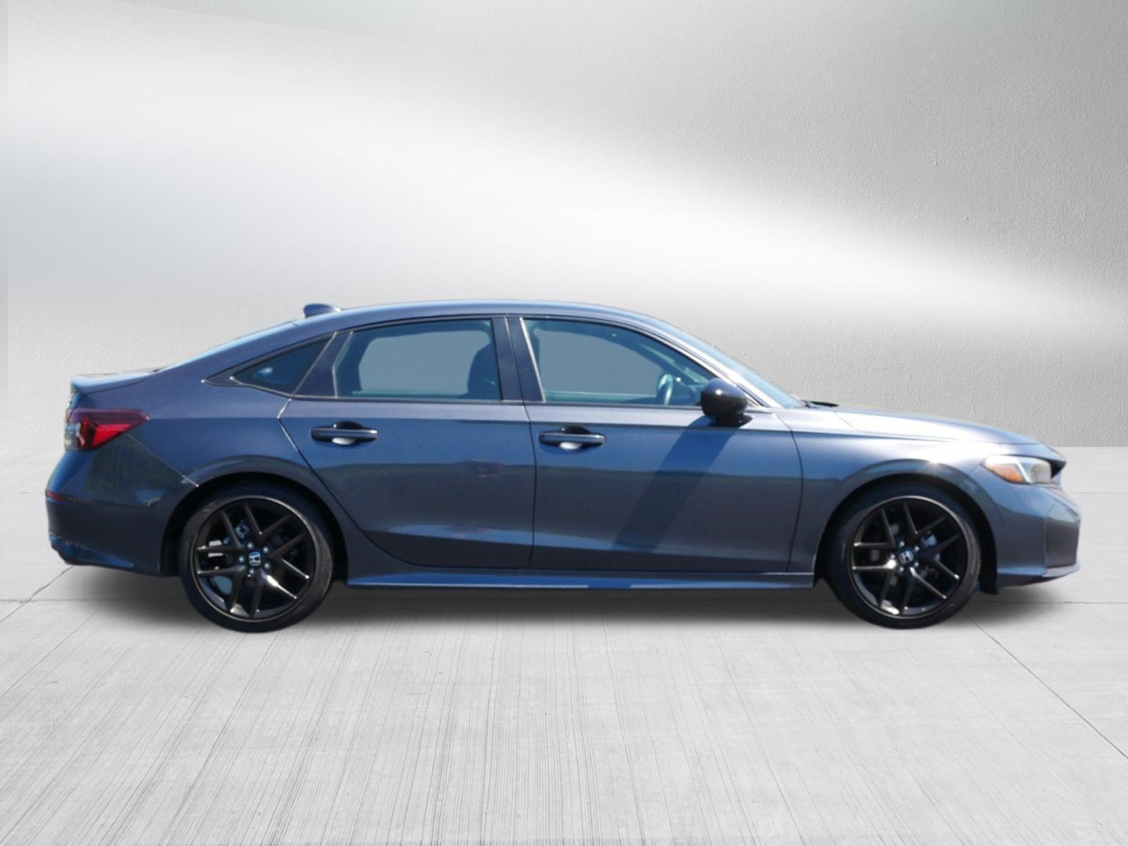 Used 2025 Honda Civic Sport image 6