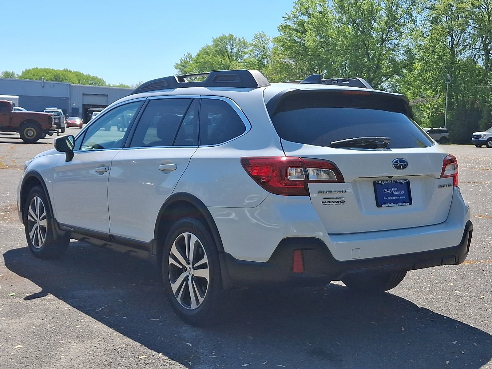 Used 2019 Subaru Outback 2.5i Limited w/ Protection Package #1 AWD/4WD image 5