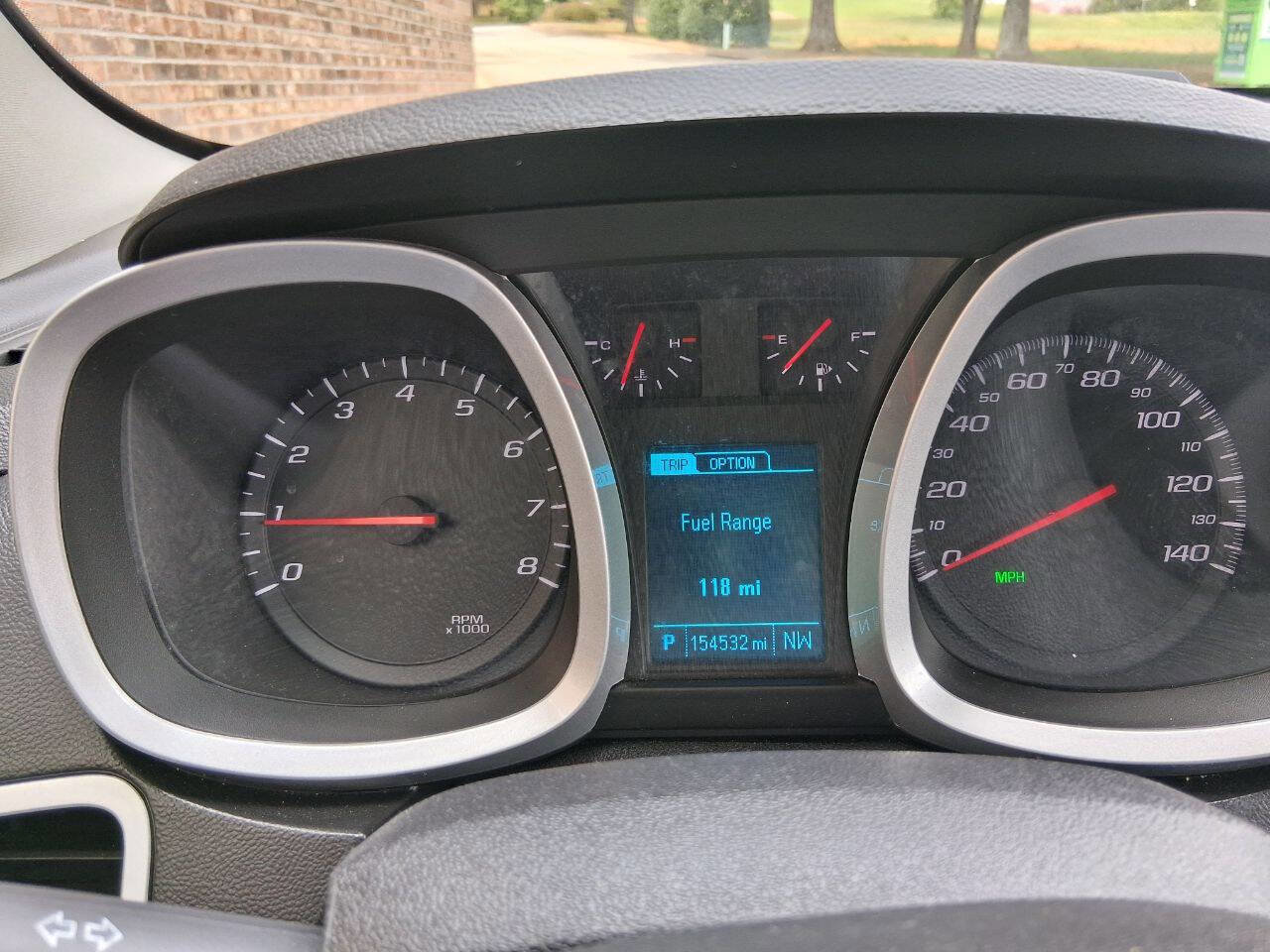 Used 2017 Chevrolet Equinox LT w/ Driver Confidence Package II AWD/4WD image 15