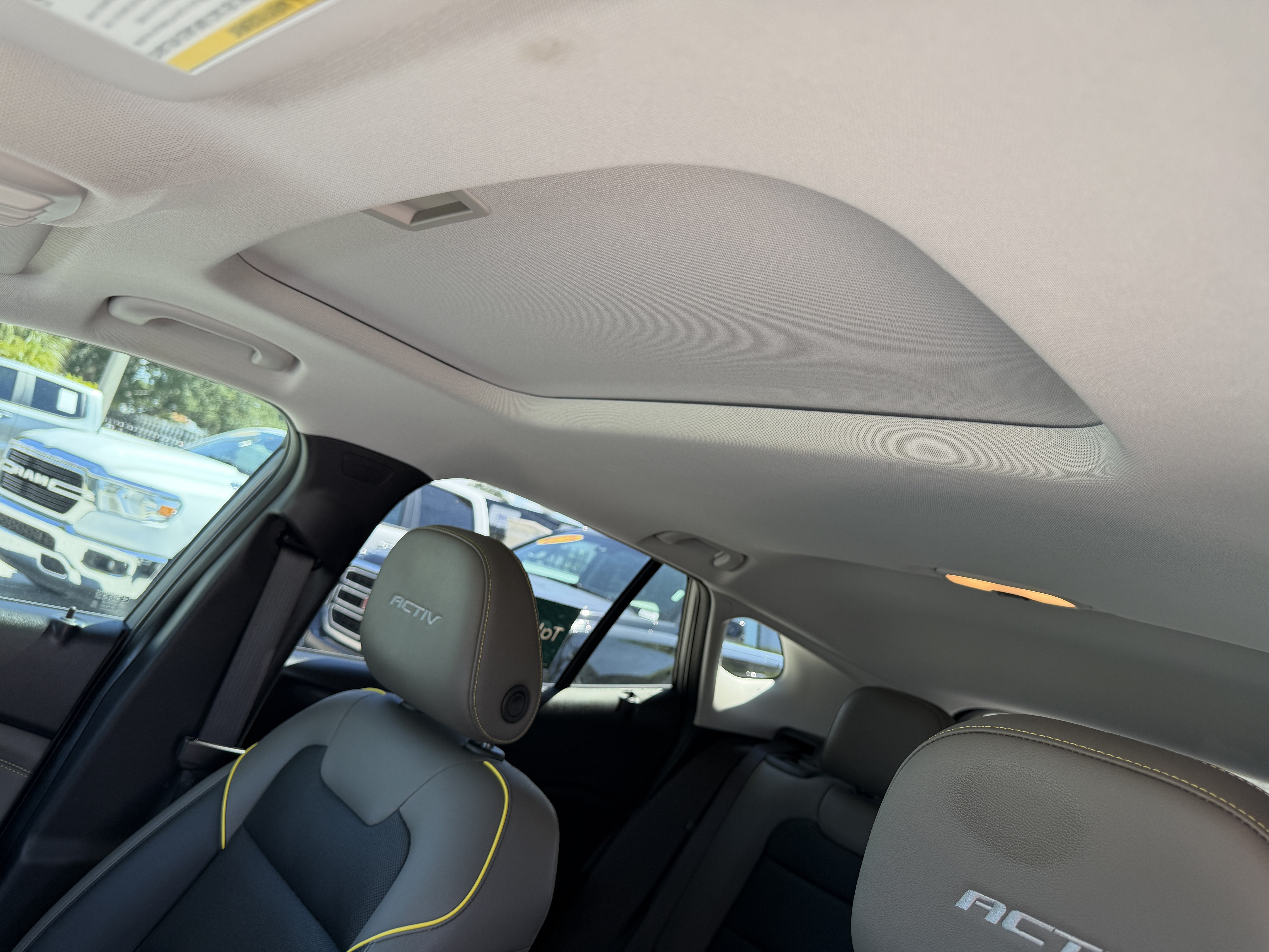 Used 2025 Chevrolet Trax ACTIV w/ Sunroof Package FWD image 21