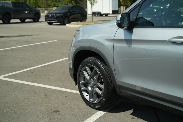 Used 2023 Honda Passport EX-L image 40