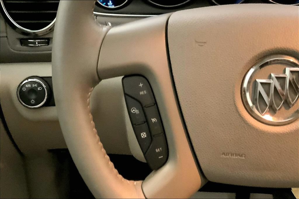 Used 2016 Buick Enclave Leather FWD image 18