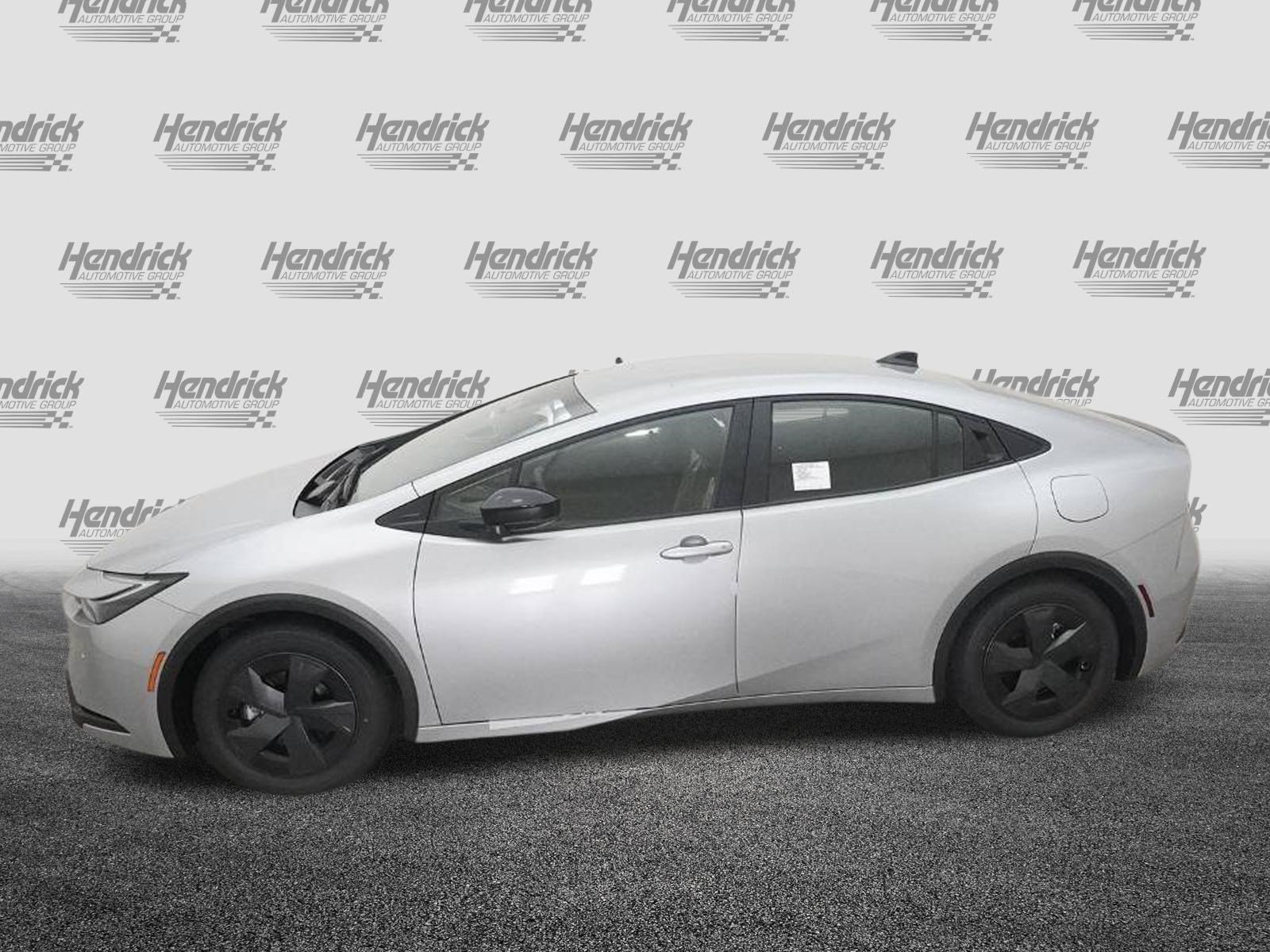 Certified 2026 Toyota Prius Plug-In Hybrid FWD image 41