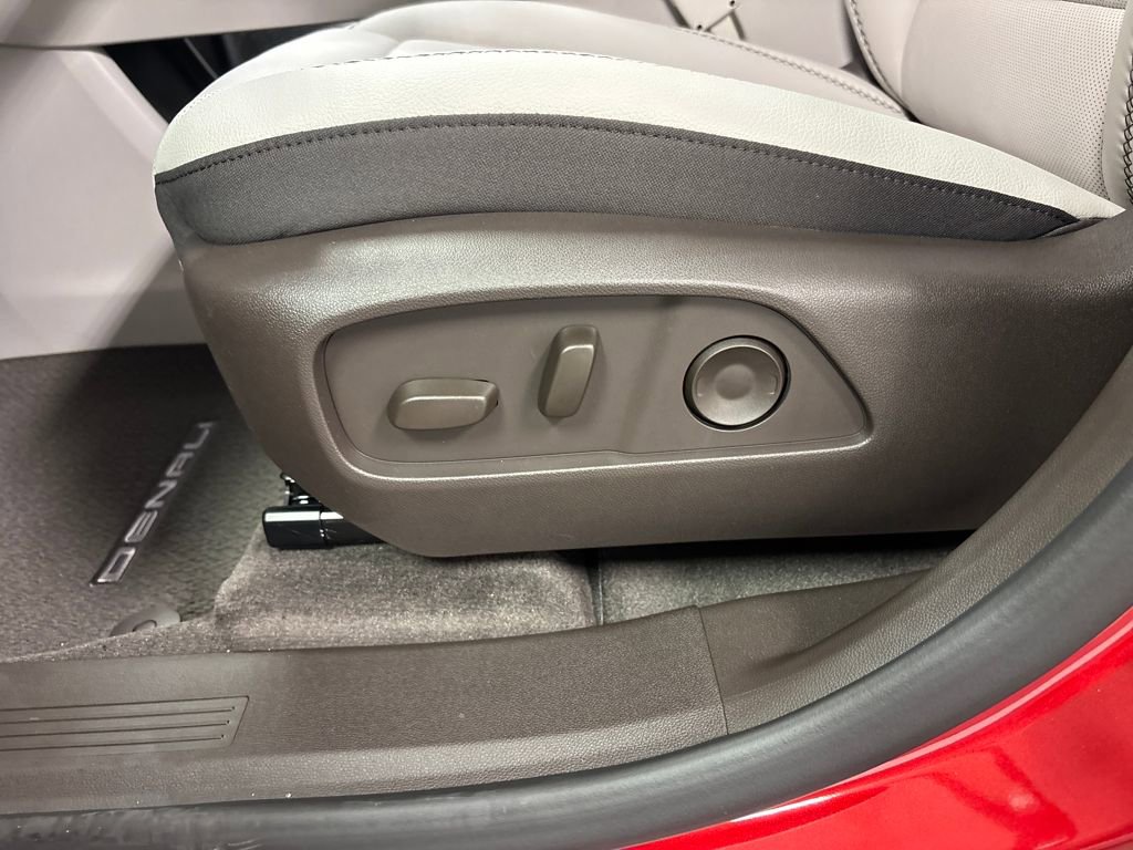 New 2026 GMC Terrain Denali image 25