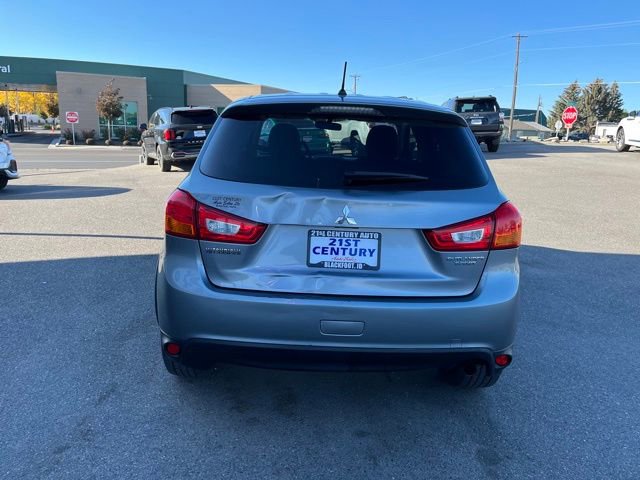Used 2016 Mitsubishi Outlander Sport ES FWD image 11