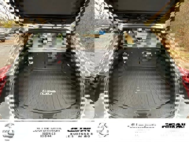 New 2025 Lexus UX 300h AWD image 24