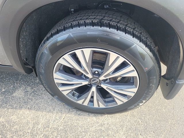 Used 2022 Nissan Rogue SV image 10