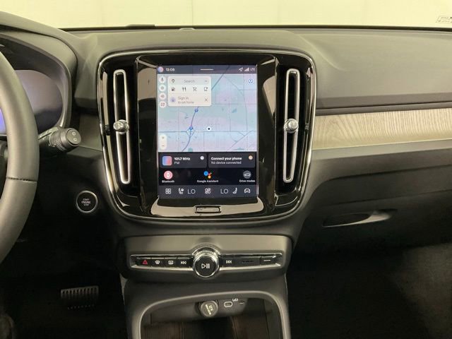 New 2026 Volvo XC40 B5 Plus w/ Protection Package Premier image 16