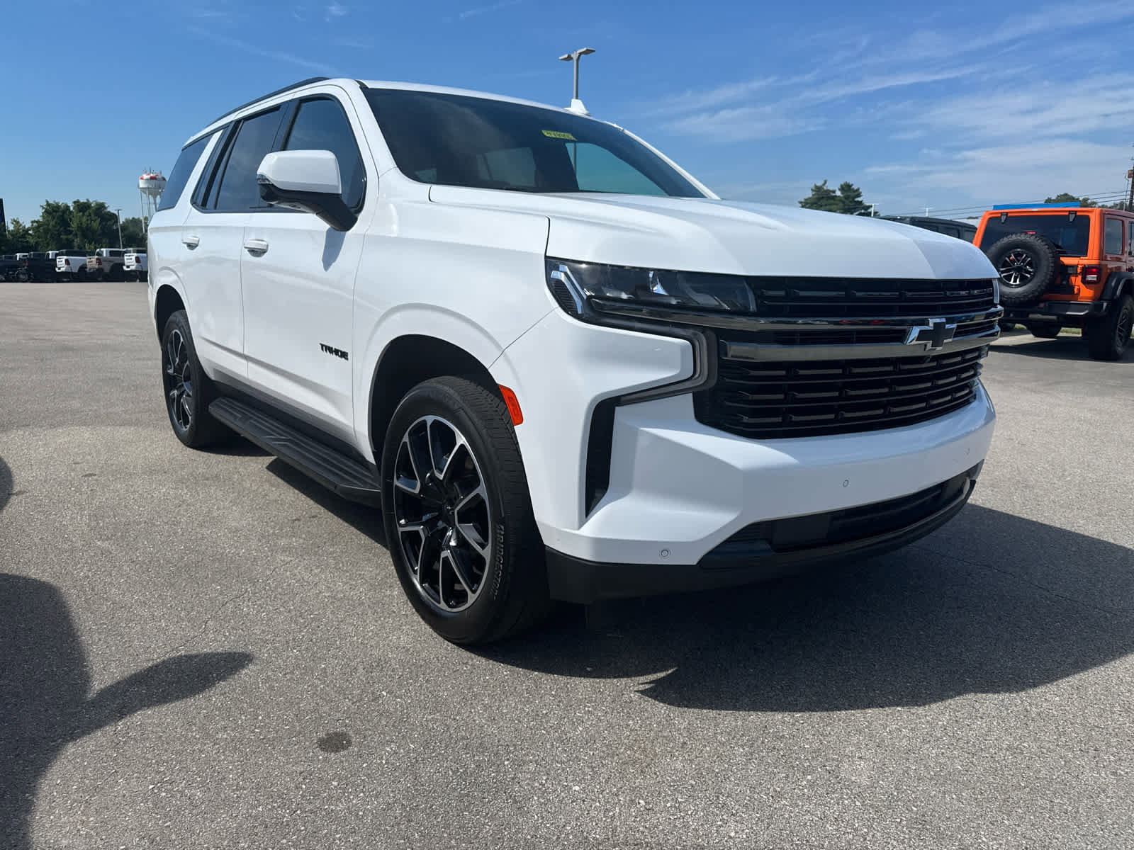 Used 2022 Chevrolet Tahoe RST w/ Luxury Package image 2